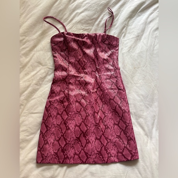 Robe Blazer Imprimé Serpent Rose Clair Taille XS - Marque Fashion Nova, Neuve Avec étiquettes, Style Mini